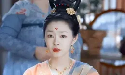 34歲吳謹言曬照好有清冷感！秀美背古裝女主既視感，產女後美如畫