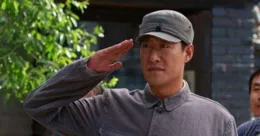 演員於震：「家暴」傳聞險毀事業，再婚娶小13歲妻子，活成人生贏家